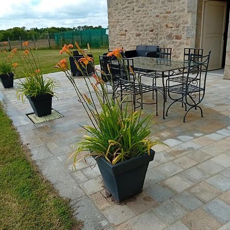 Domaine De Kerbillec Bed & Breakfast Theix Bagian luar foto