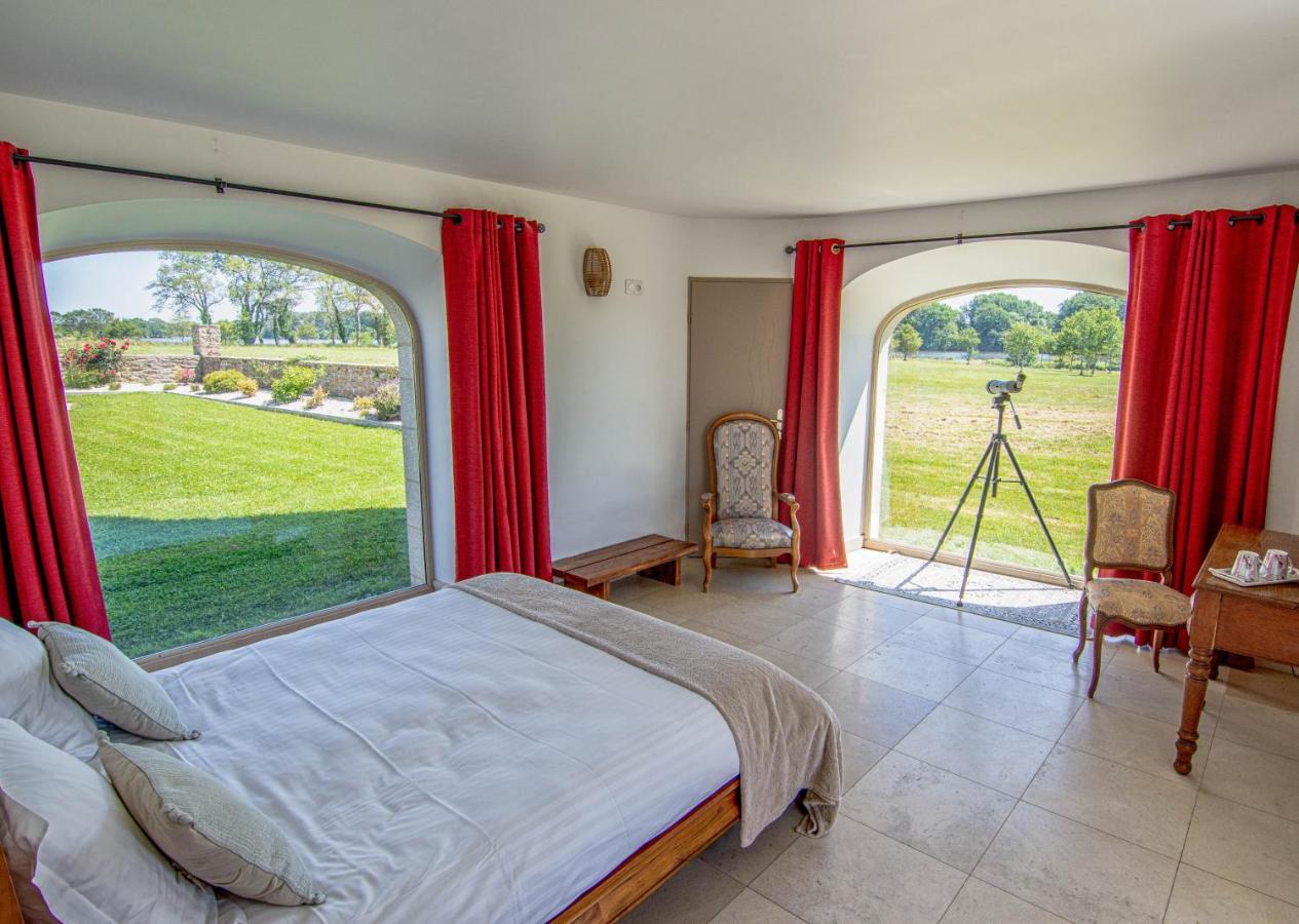 Domaine De Kerbillec Bed & Breakfast Theix Bagian luar foto