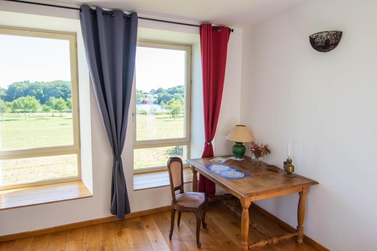 Domaine De Kerbillec Bed & Breakfast Theix Bagian luar foto