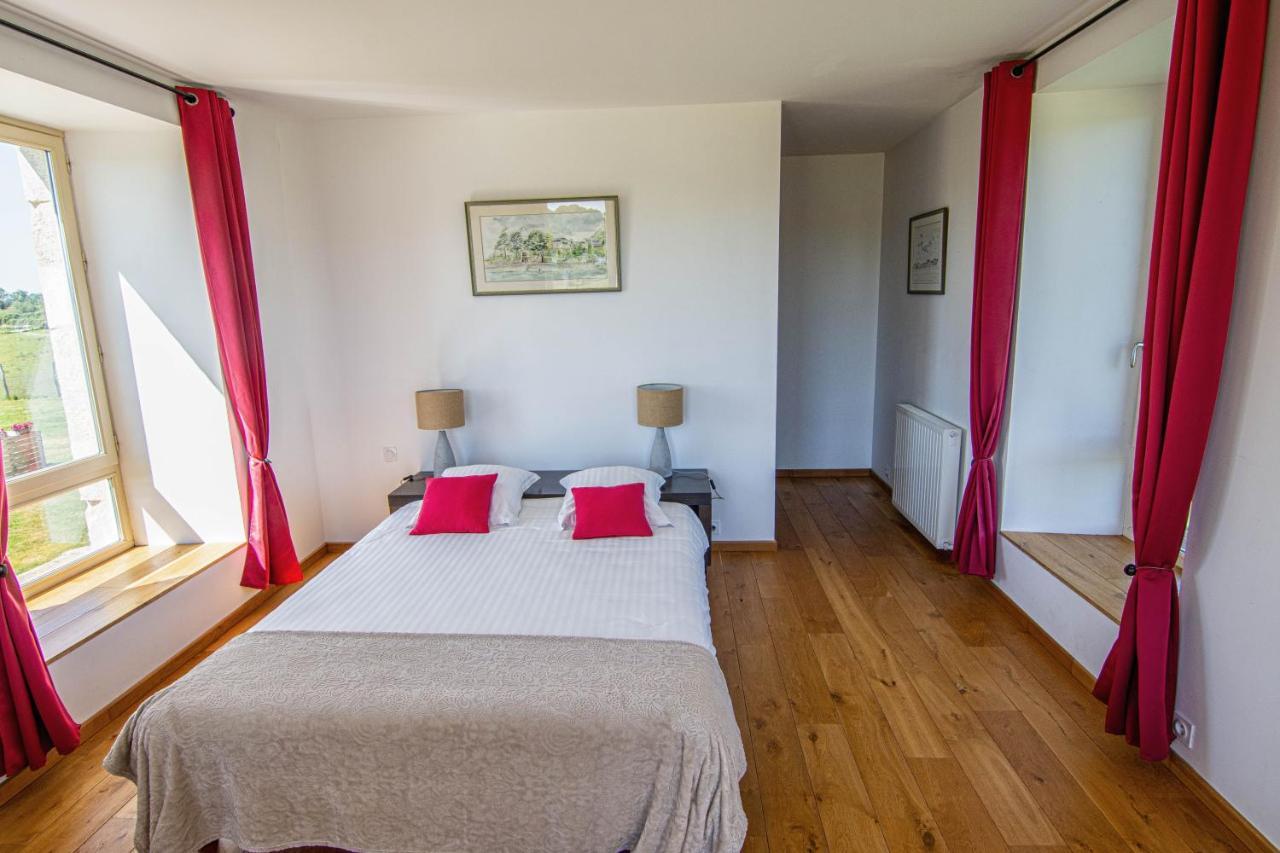 Domaine De Kerbillec Bed & Breakfast Theix Bagian luar foto