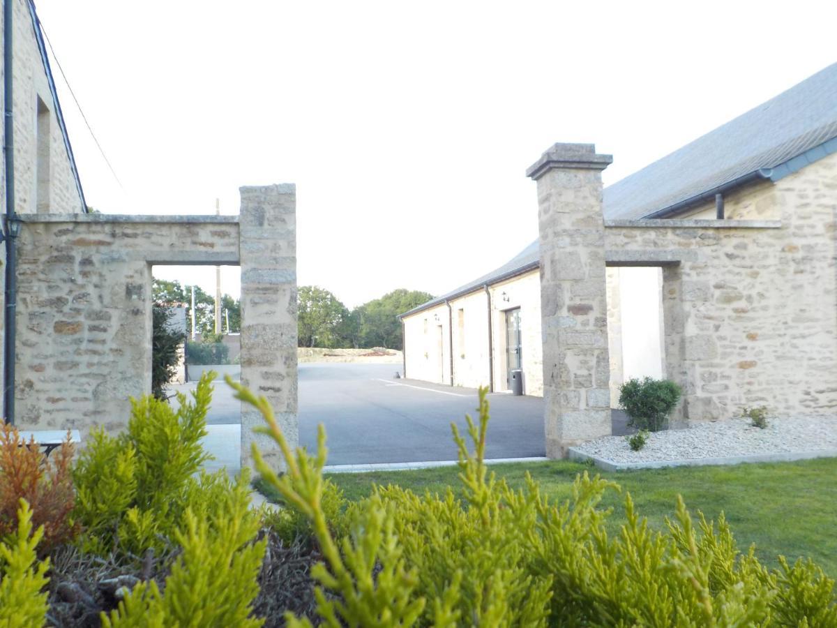 Domaine De Kerbillec Bed & Breakfast Theix Bagian luar foto
