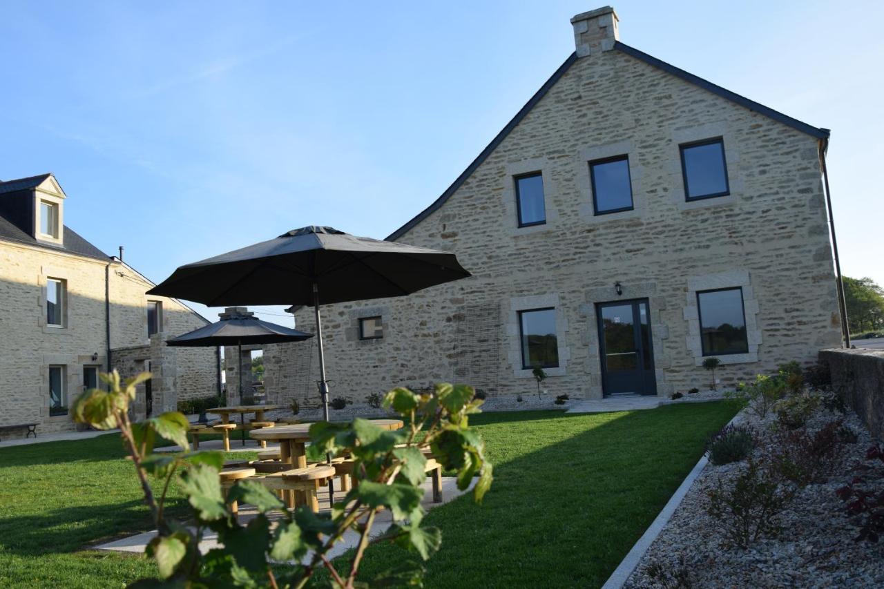 Domaine De Kerbillec Bed & Breakfast Theix Bagian luar foto