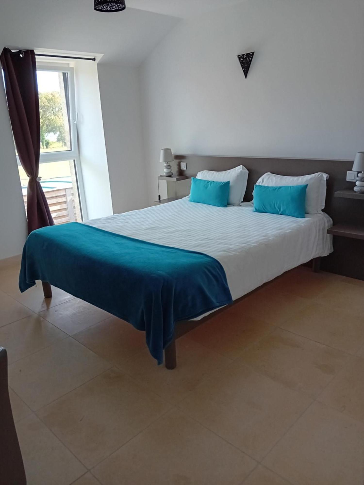 Domaine De Kerbillec Bed & Breakfast Theix Bagian luar foto